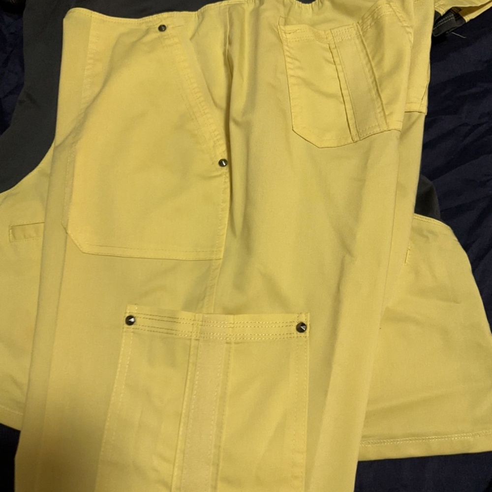 Uniform Scrub Set - Picture 13 of 15